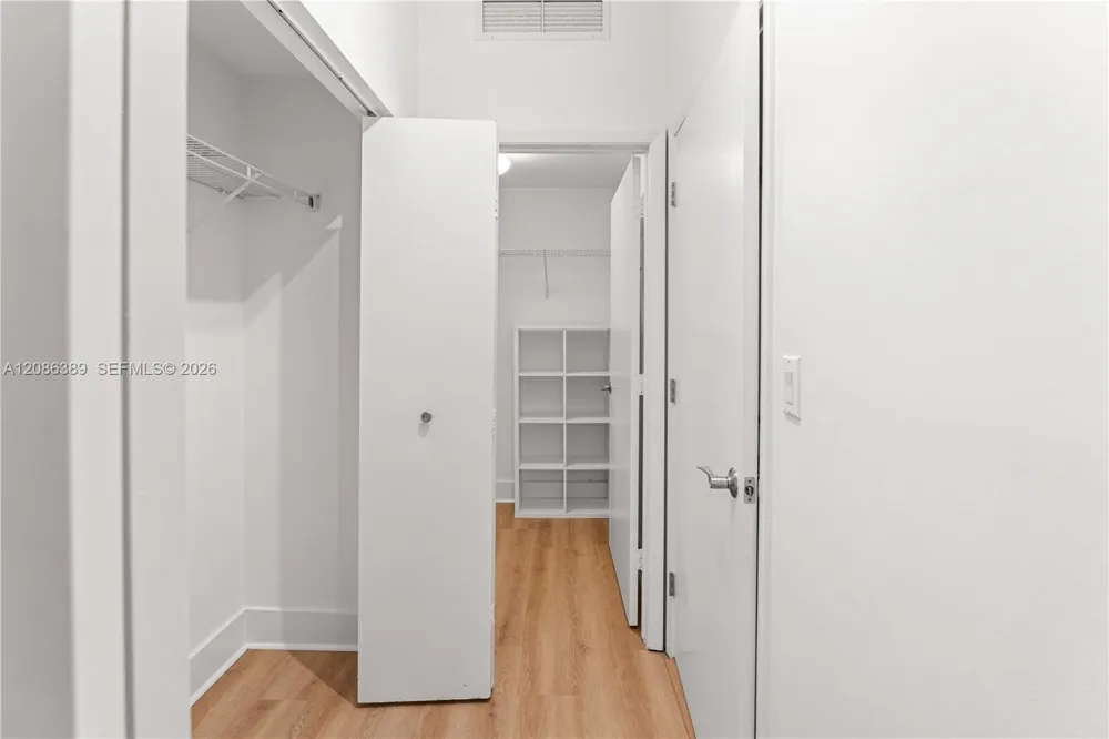 90 SW 3rd St #1115 Miami, FL 33130