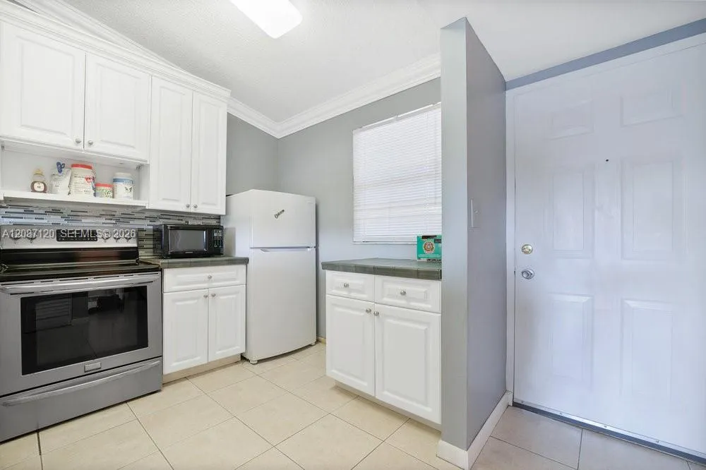 9894 Nob Hill Ln #9894 Sunrise, FL 33351