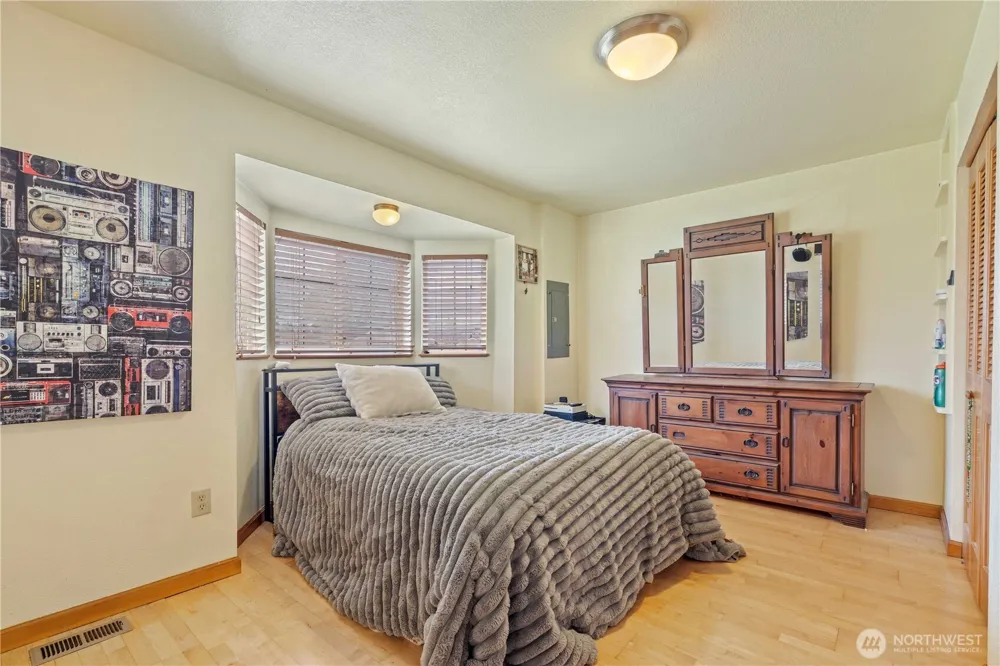 357 Sylvia Street Montesano, WA 98563