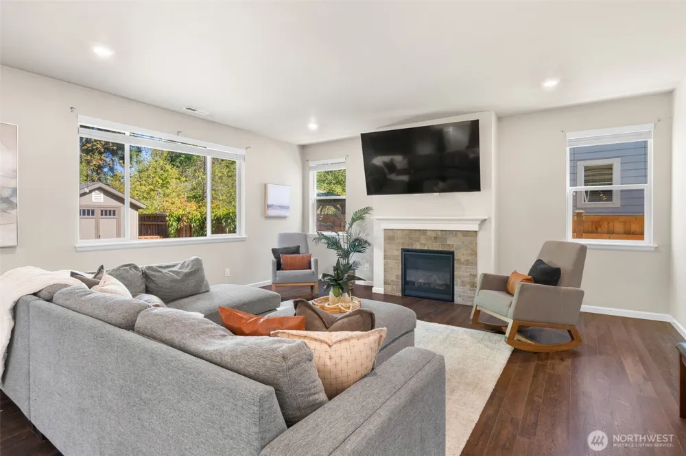 13264 178th Avenue Ct E Bonney Lake, WA 98391