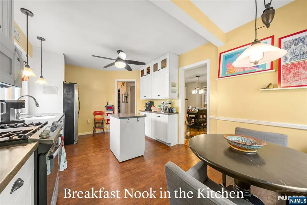 332 Harold Avenue Leonia, NJ 07605