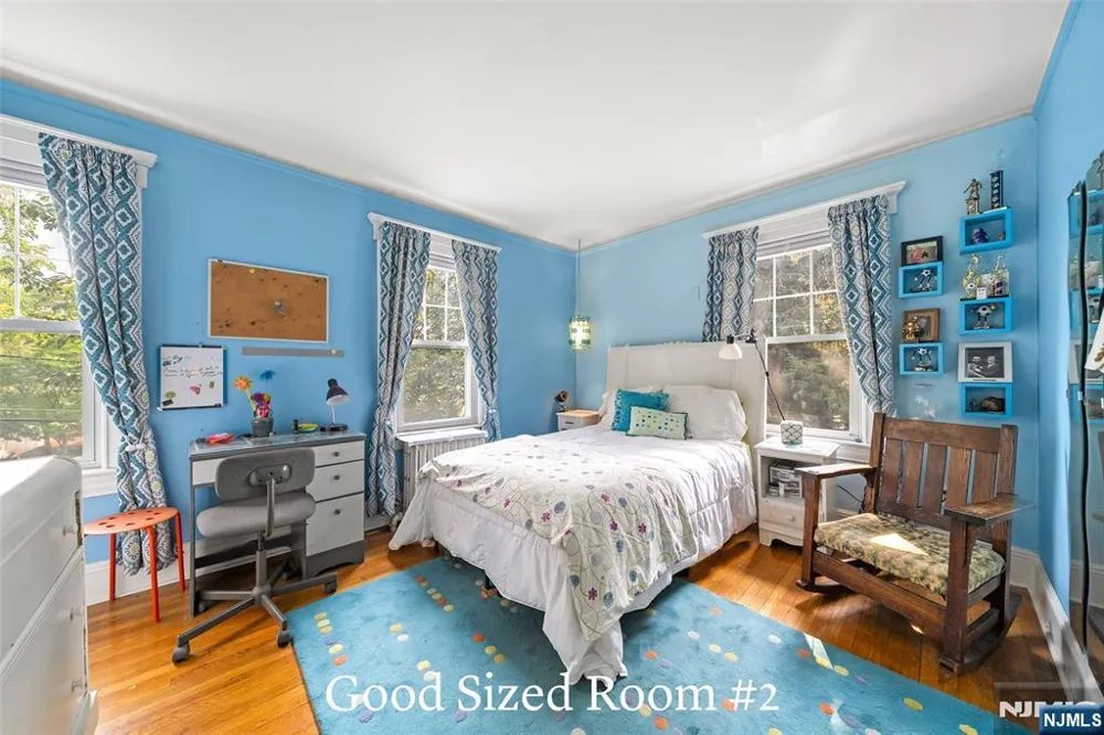 332 Harold Avenue Leonia, NJ 07605
