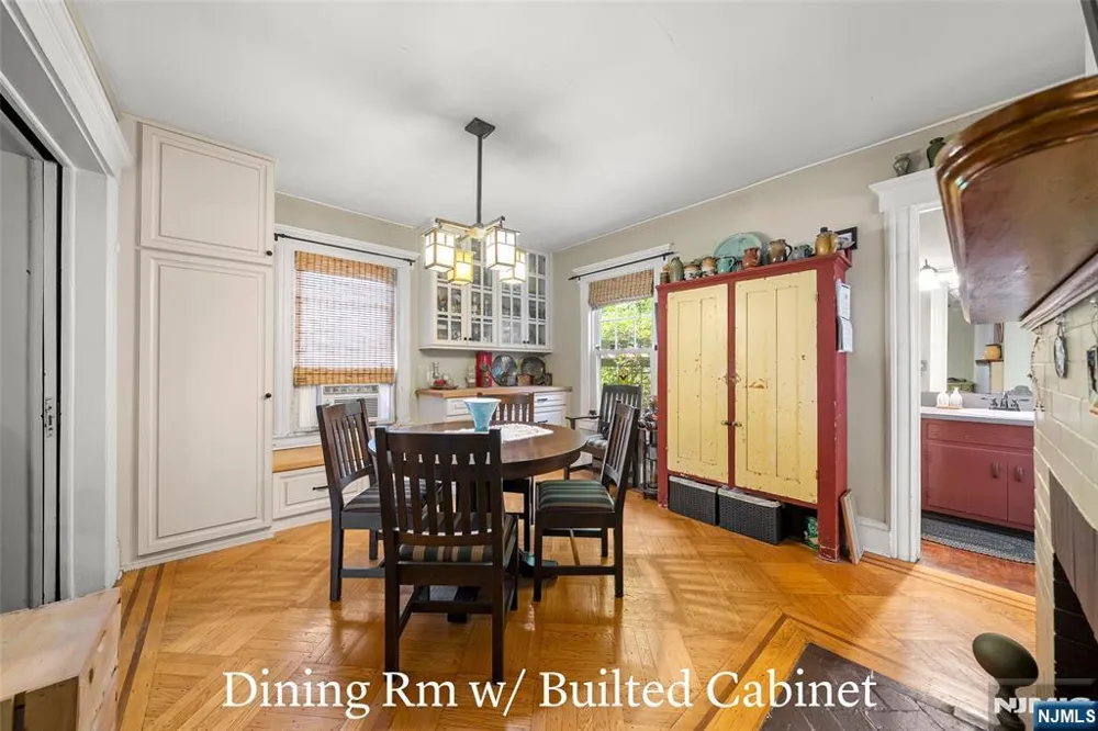 332 Harold Avenue Leonia, NJ 07605