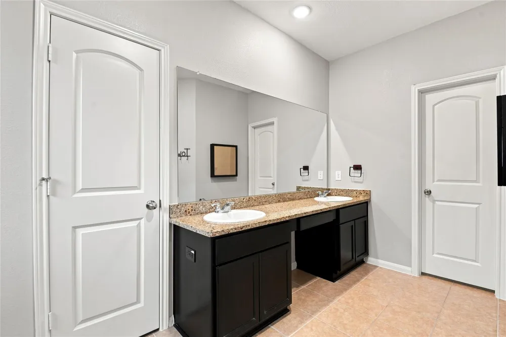 450 Terra Vista Circle Montgomery, TX 77356