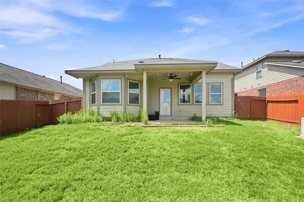 450 Terra Vista Circle Montgomery, TX 77356