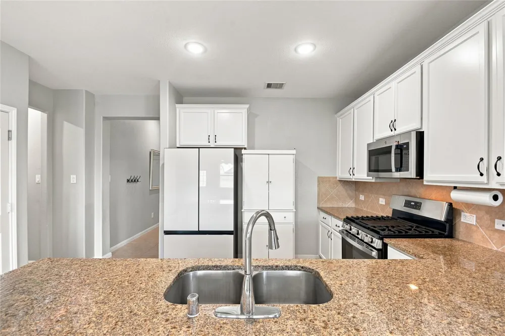 450 Terra Vista Circle Montgomery, TX 77356