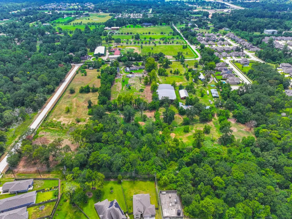 25635 Hufsmith Cemetery Road Tomball, TX 77375