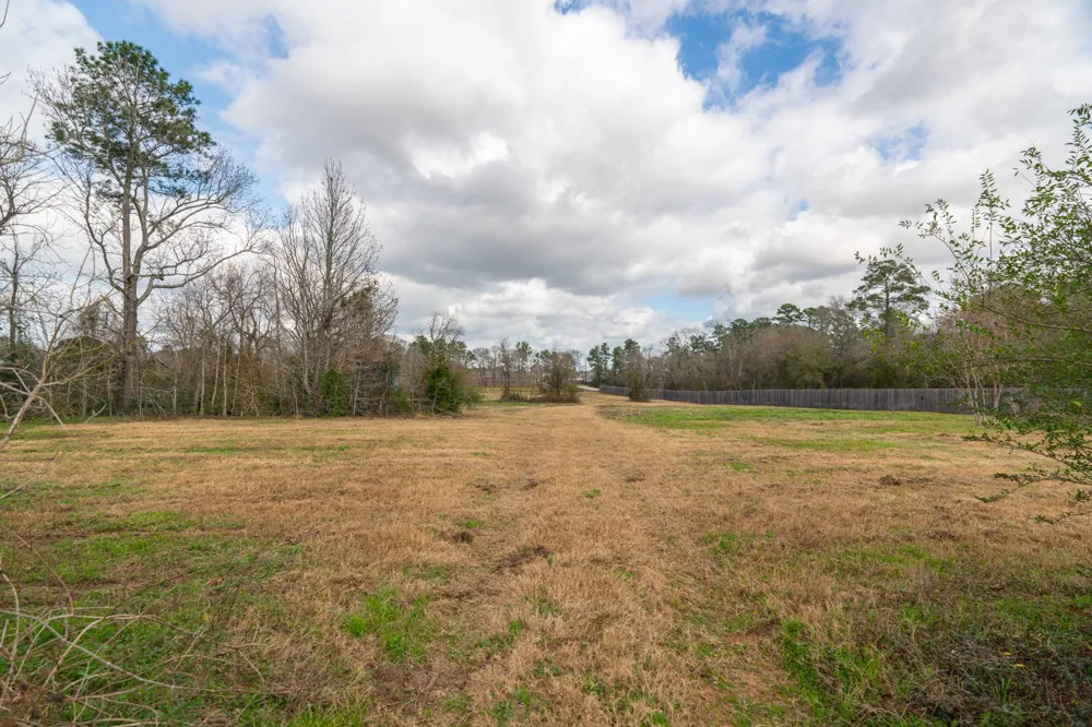 25635 Hufsmith Cemetery Road Tomball, TX 77375