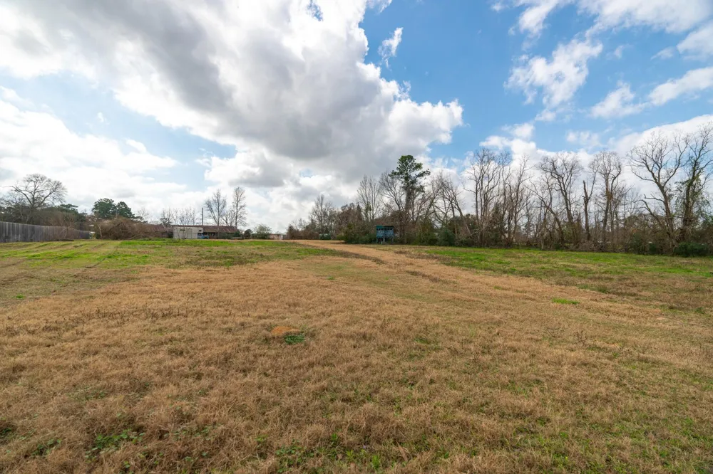 25635 Hufsmith Cemetery Road Tomball, TX 77375