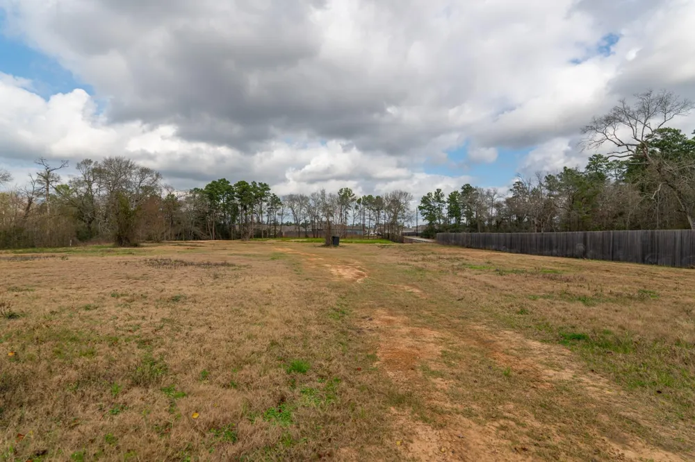 25635 Hufsmith Cemetery Road Tomball, TX 77375