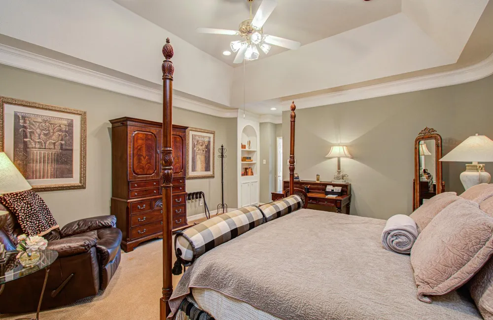 2214 W Holcombe Boulevard Houston, TX 77030