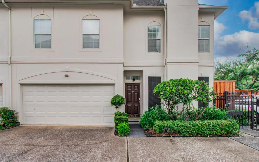 2214 W Holcombe Boulevard Houston, TX 77030