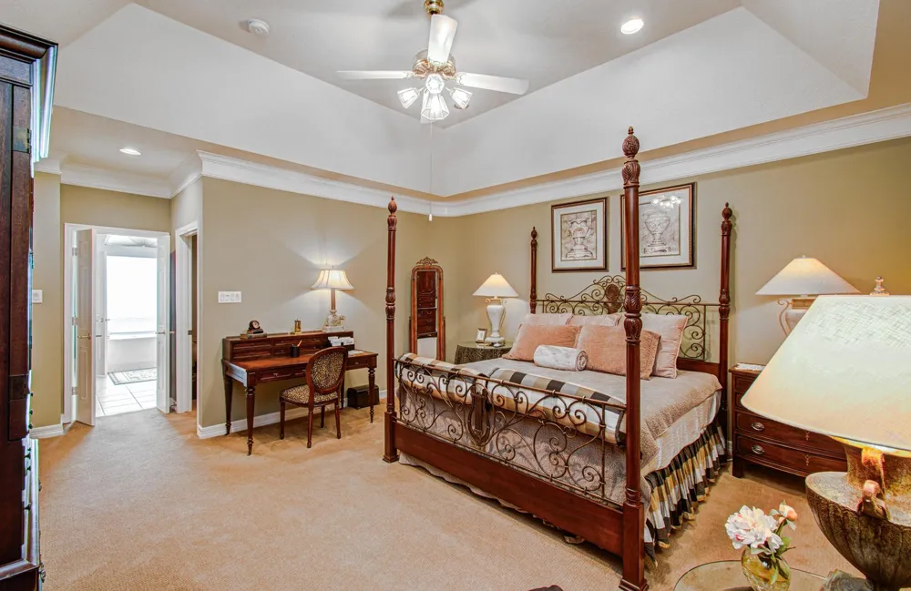 2214 W Holcombe Boulevard Houston, TX 77030