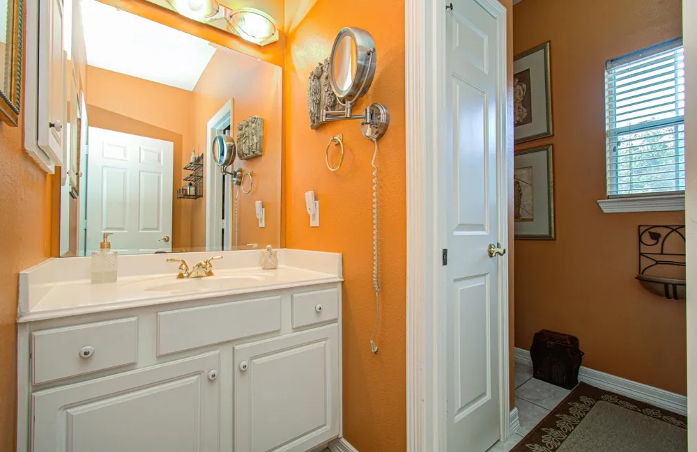 2214 W Holcombe Boulevard Houston, TX 77030