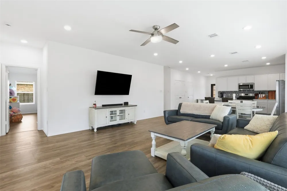 3727 Moss Hill Road Rosenberg, TX 77469