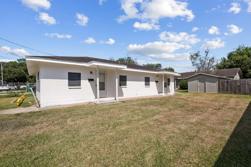 2018 Rosalee Street La Marque, TX 77568