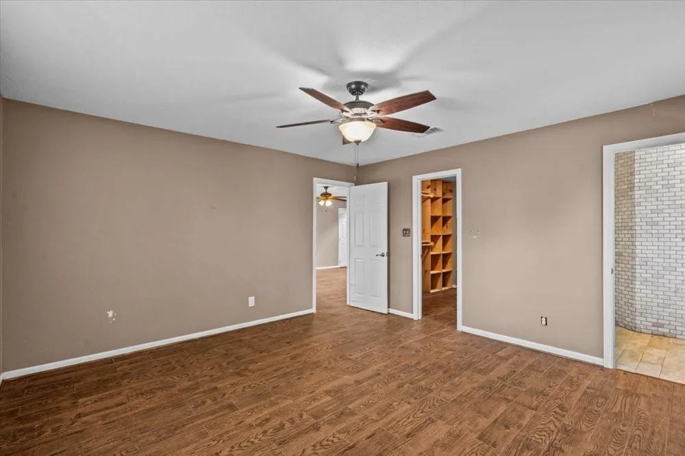 7228 Avenue R Santa Fe, TX 77510