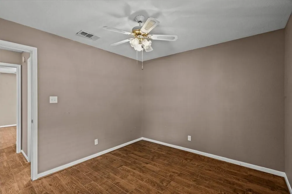 7228 Avenue R Santa Fe, TX 77510