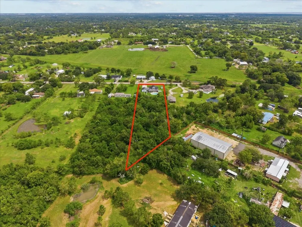 7228 Avenue R Santa Fe, TX 77510