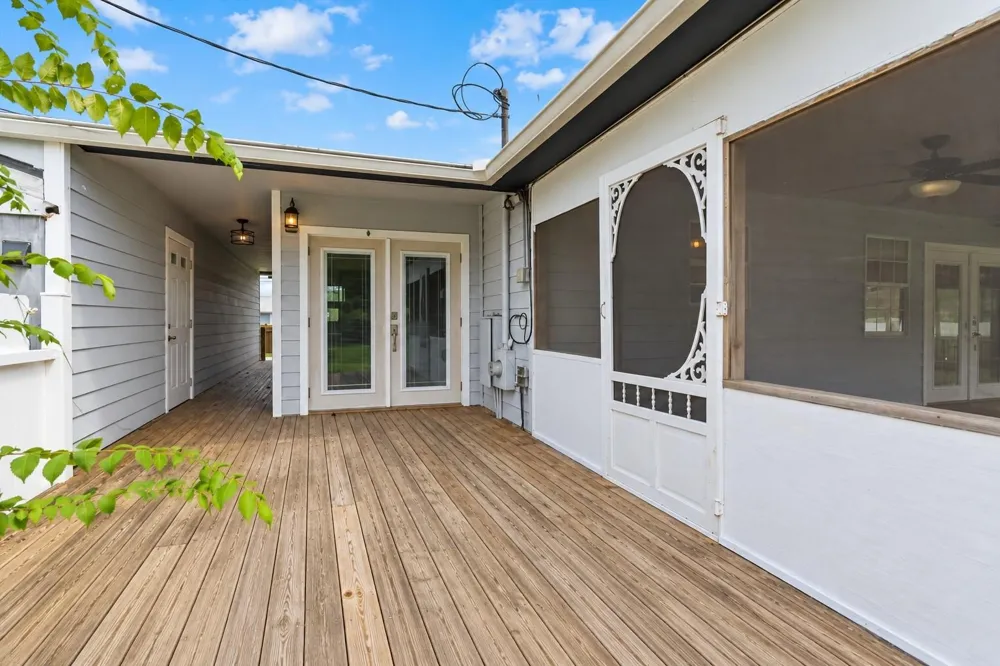 7228 Avenue R Santa Fe, TX 77510