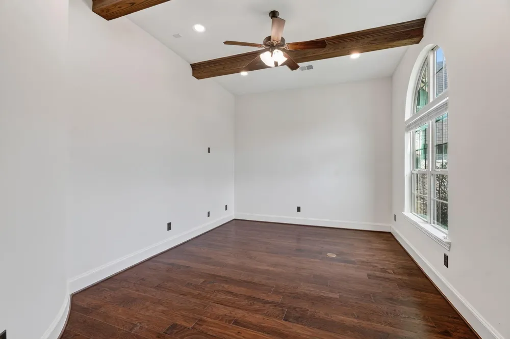 19 Brittany Rose Place The Woodlands, TX 77375