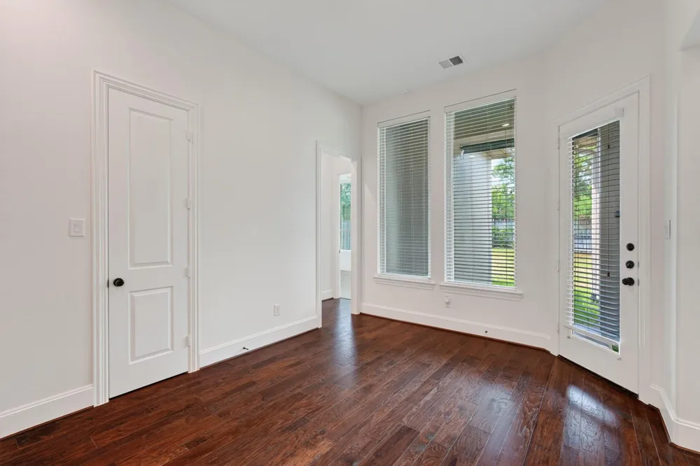 19 Brittany Rose Place The Woodlands, TX 77375