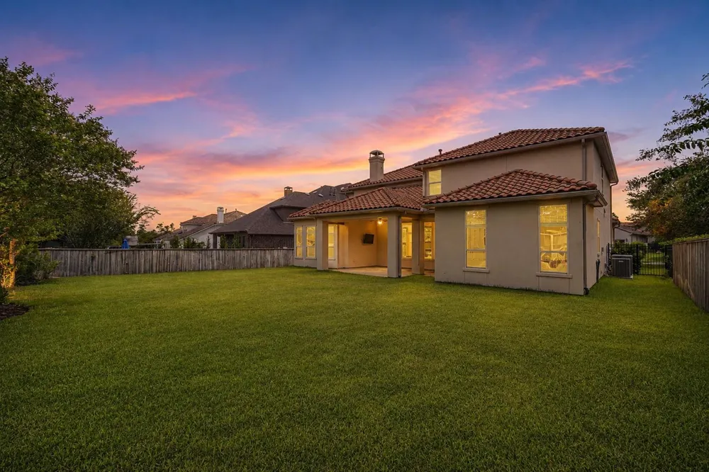 19 Brittany Rose Place The Woodlands, TX 77375