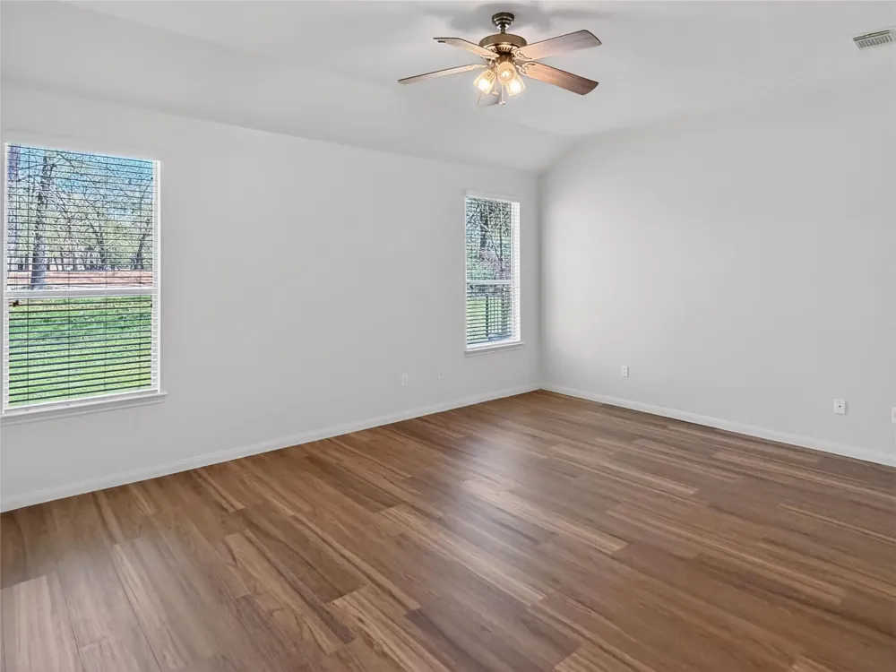 80 La Costa Drive Montgomery, TX 77356