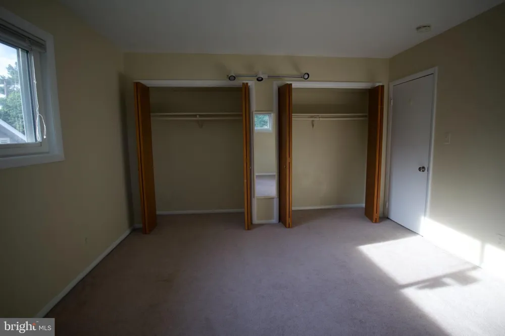 922 19TH STREET S #B2 Arlington, VA 22202