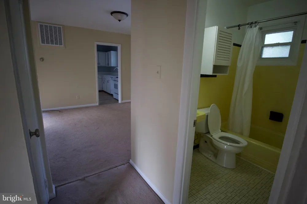 922 19TH STREET S #B2 Arlington, VA 22202