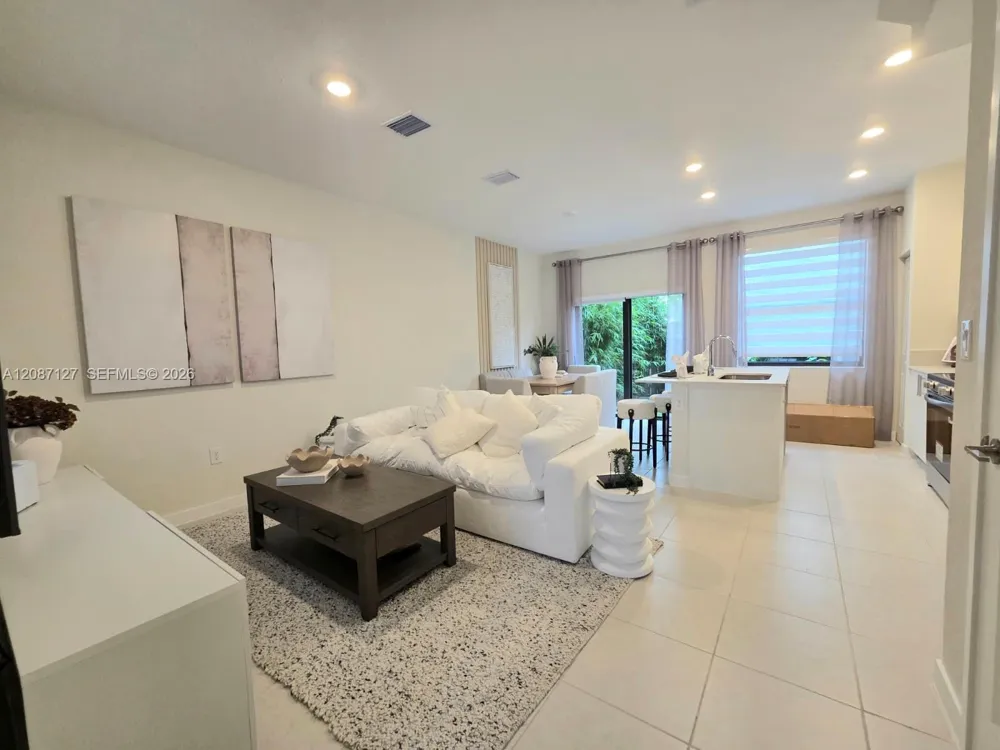18927 SW 357 ST #18927 Miami, FL 33034