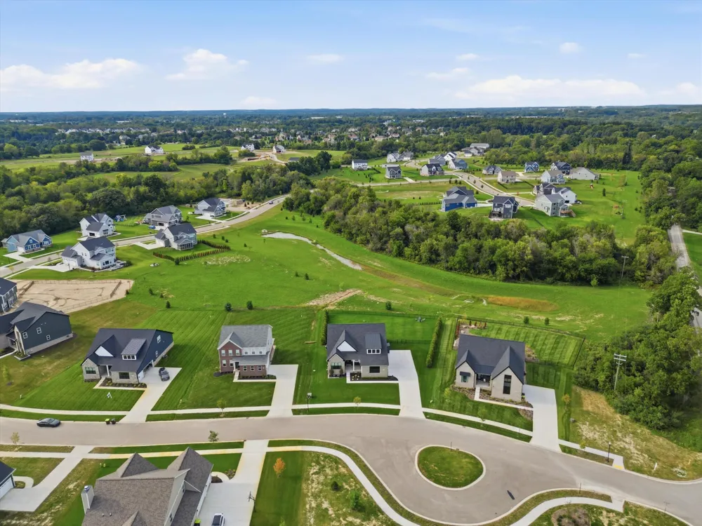 6089 Lincolnshire Drive Saline, MI 48176