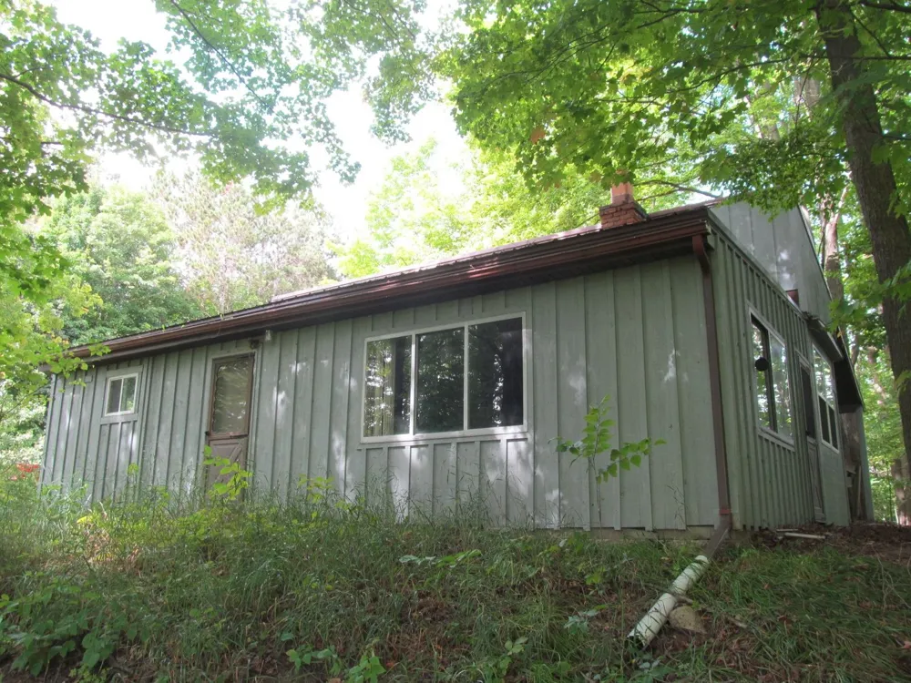 22484 90th Avenue Highland Township, MI 49665
