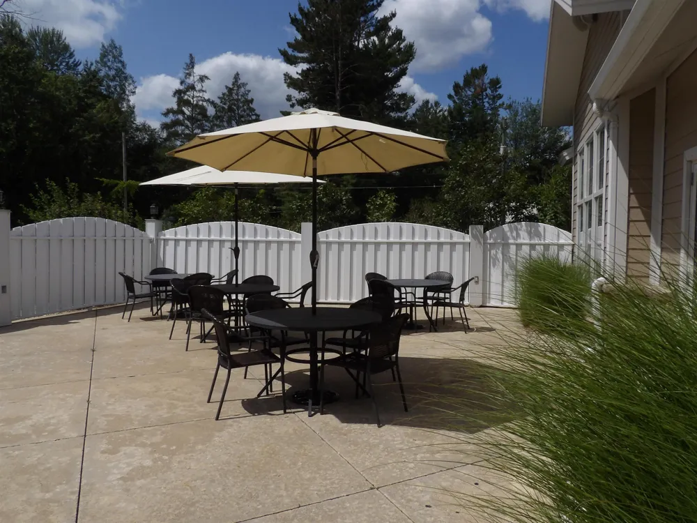 1246 Sunnyside Drive Cadillac City, MI 49601