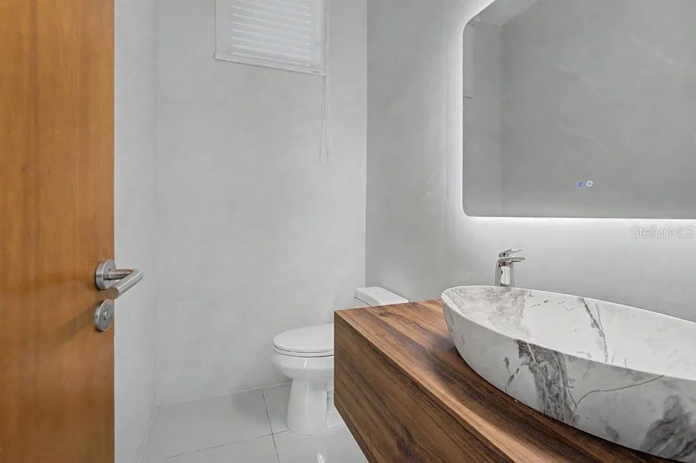 70 AQCUAMARINA San Juan, PR 00931