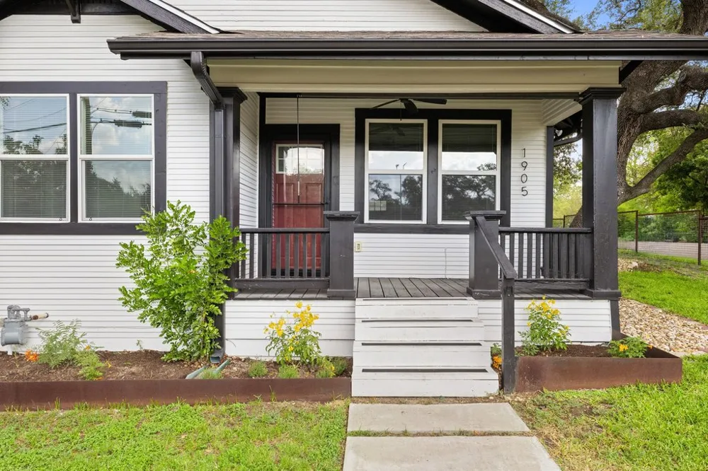 1905 Brackenridge Street Austin, TX 78704