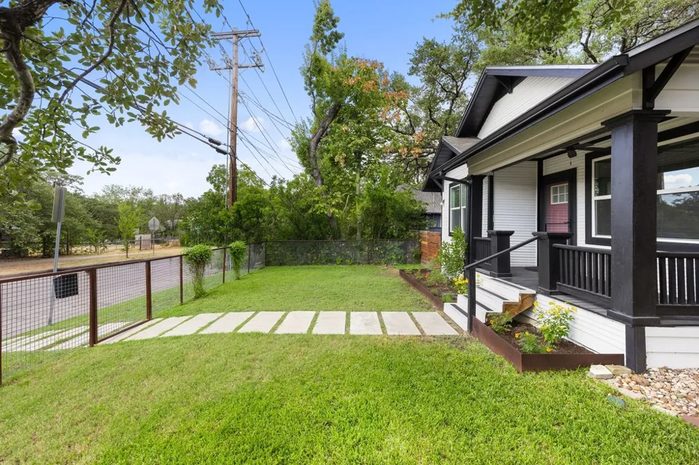 1905 Brackenridge Street Austin, TX 78704