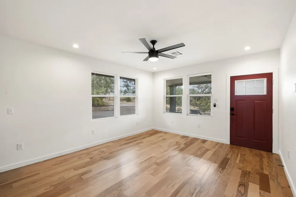 1905 Brackenridge Street Austin, TX 78704