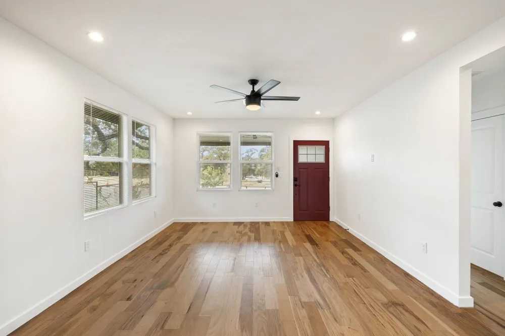 1905 Brackenridge Street Austin, TX 78704