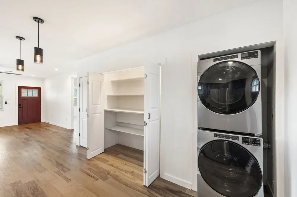 1905 Brackenridge Street Austin, TX 78704