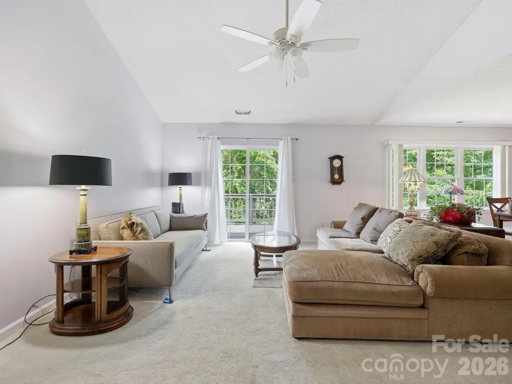 135 Ewarts Pond Road Hendersonville, NC 28739