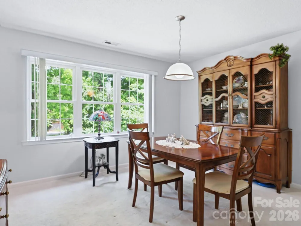 135 Ewarts Pond Road Hendersonville, NC 28739