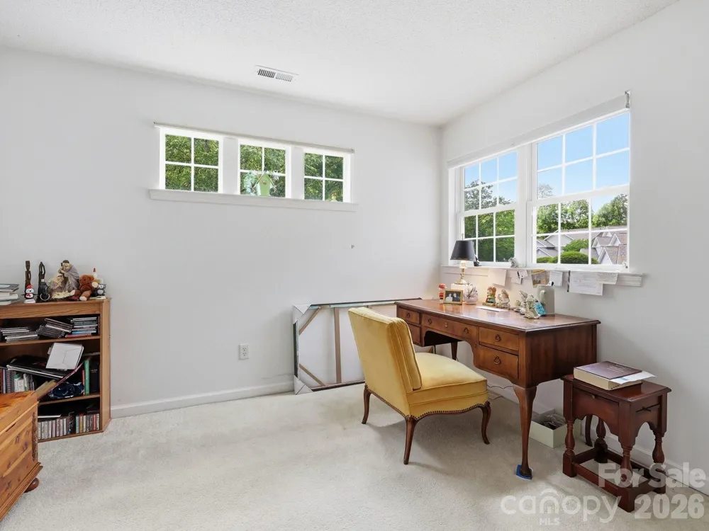 135 Ewarts Pond Road Hendersonville, NC 28739