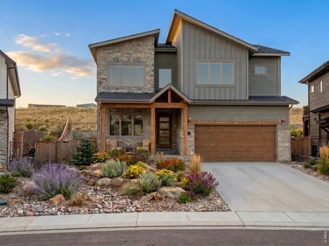 1039 Turnberry Circle
