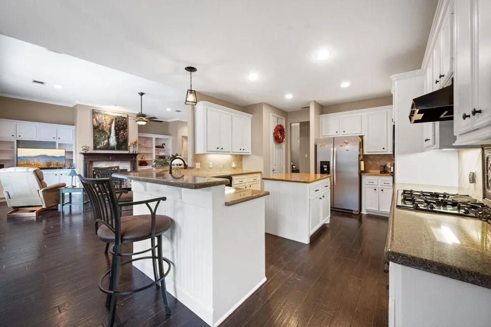 137 Dawns Edge Drive Montgomery, TX 77356