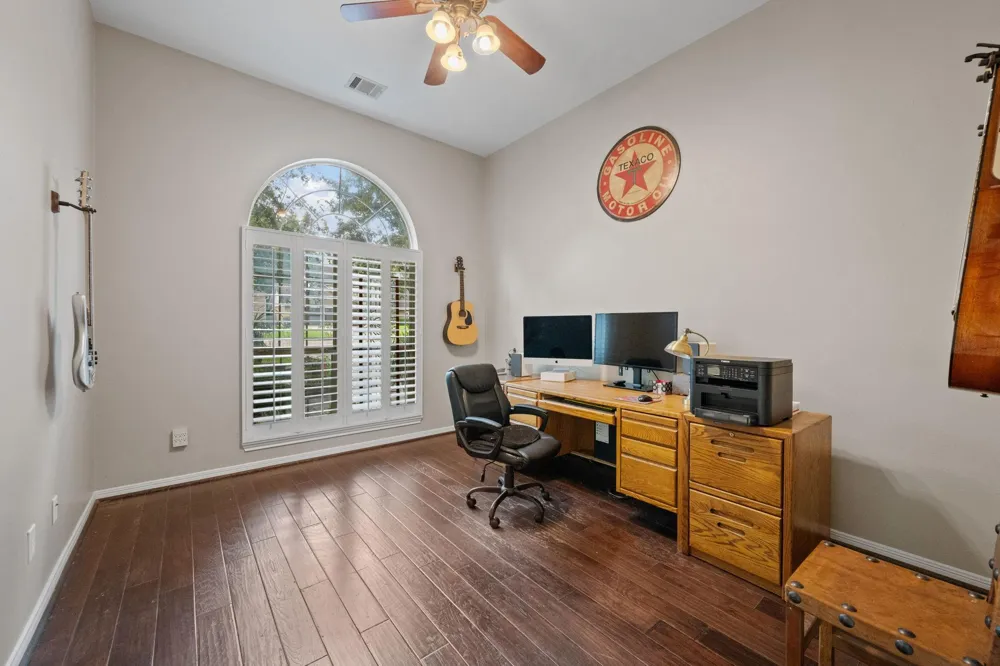 137 Dawns Edge Drive Montgomery, TX 77356