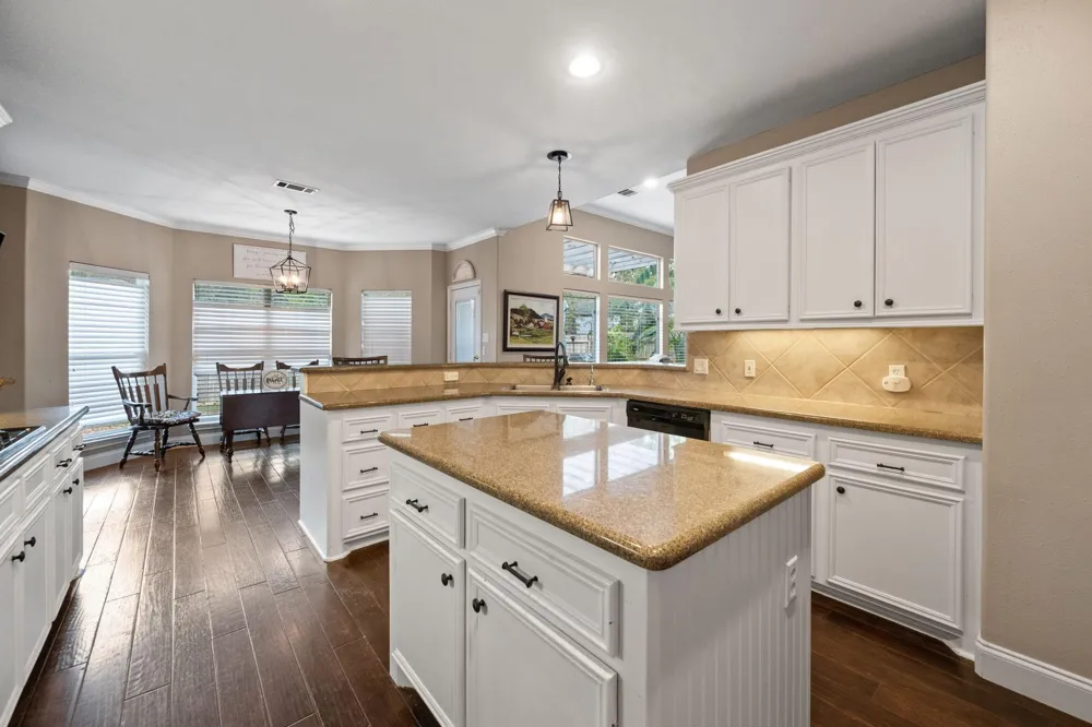 137 Dawns Edge Drive Montgomery, TX 77356