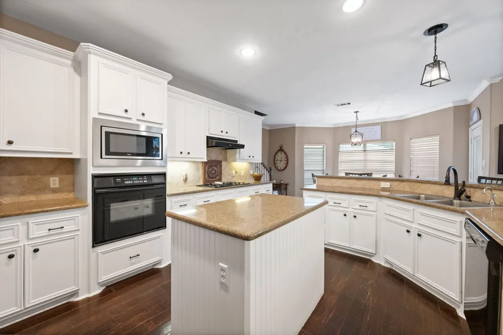 137 Dawns Edge Drive Montgomery, TX 77356