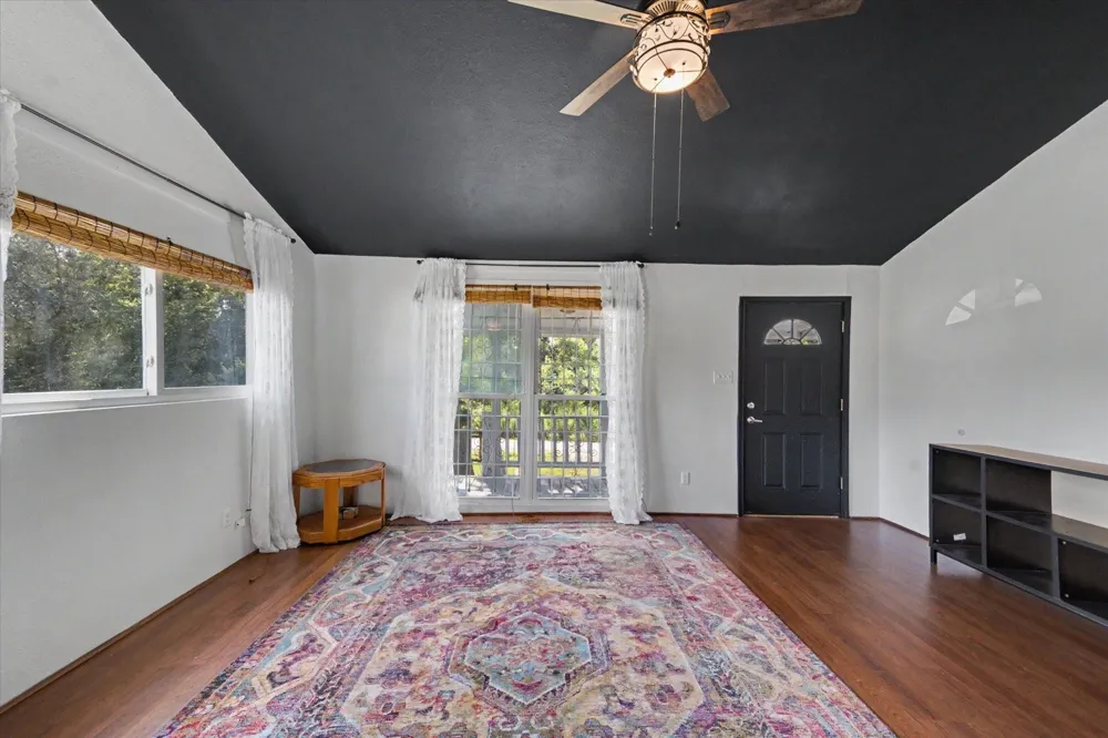 144 Imogene Livingston, TX 77351