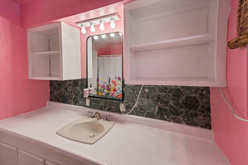 144 Imogene Livingston, TX 77351